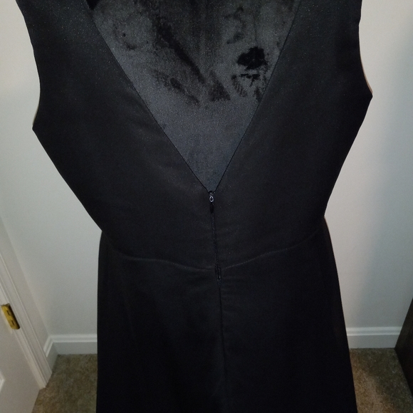 High low gown - Picture 6 of 6